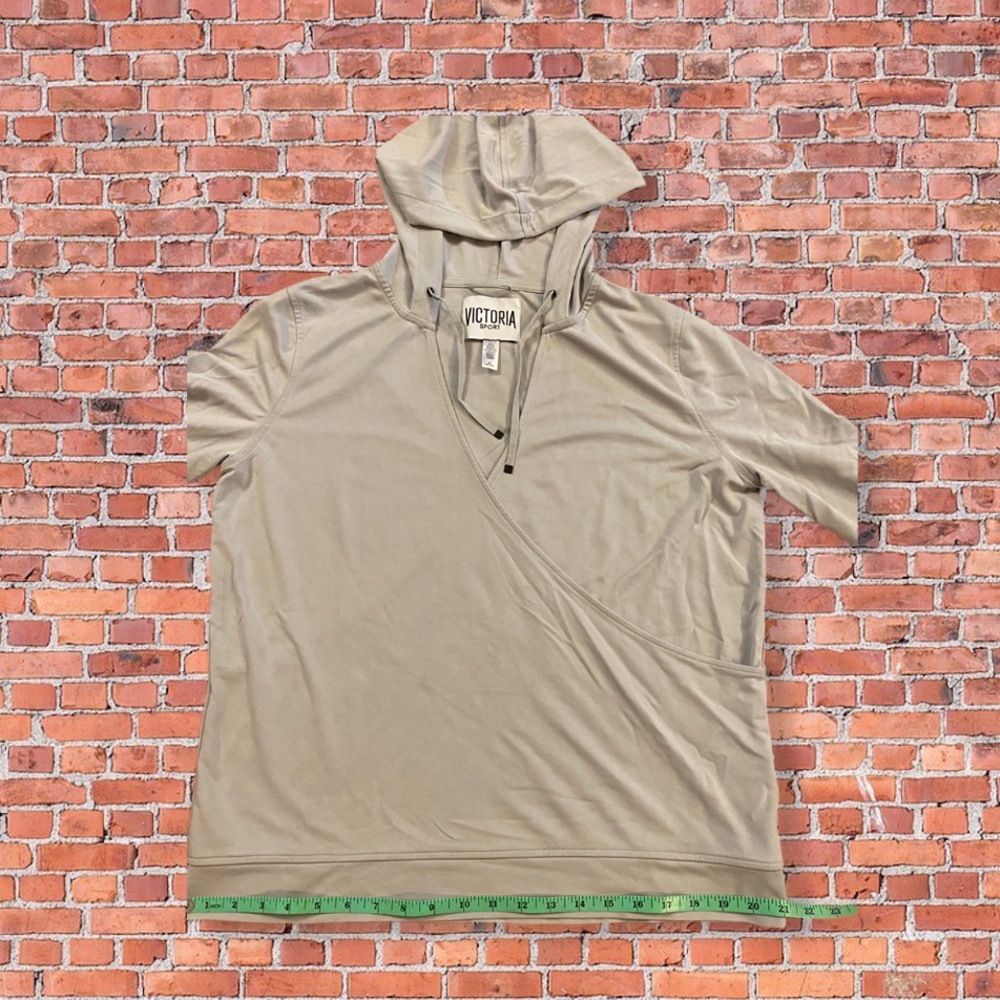 Victoria Sport crossover front hoodie size… - Picture 2 of 8